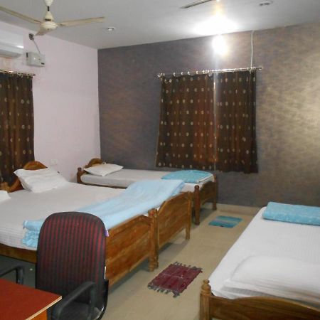 Wekare Guest House Bhubaneswar Bagian luar foto