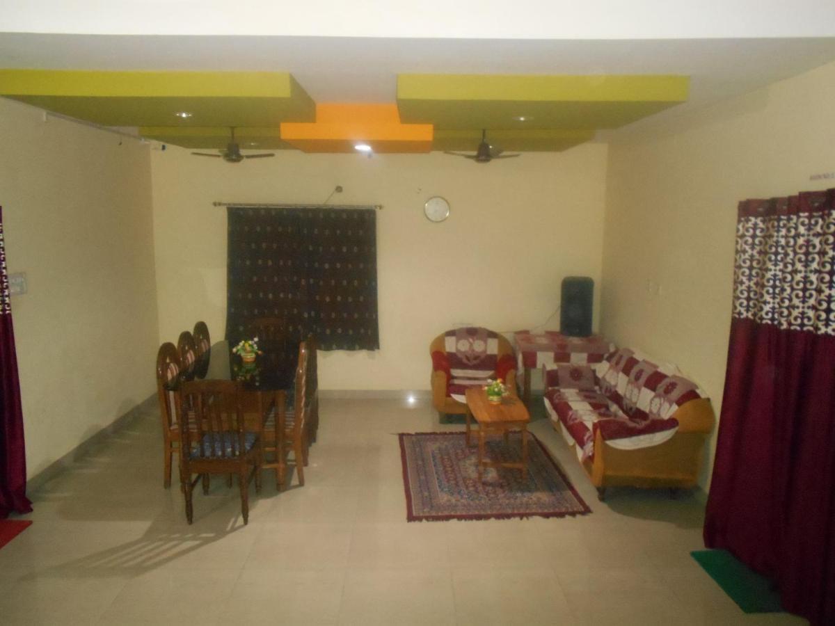 Wekare Guest House Bhubaneswar Bagian luar foto