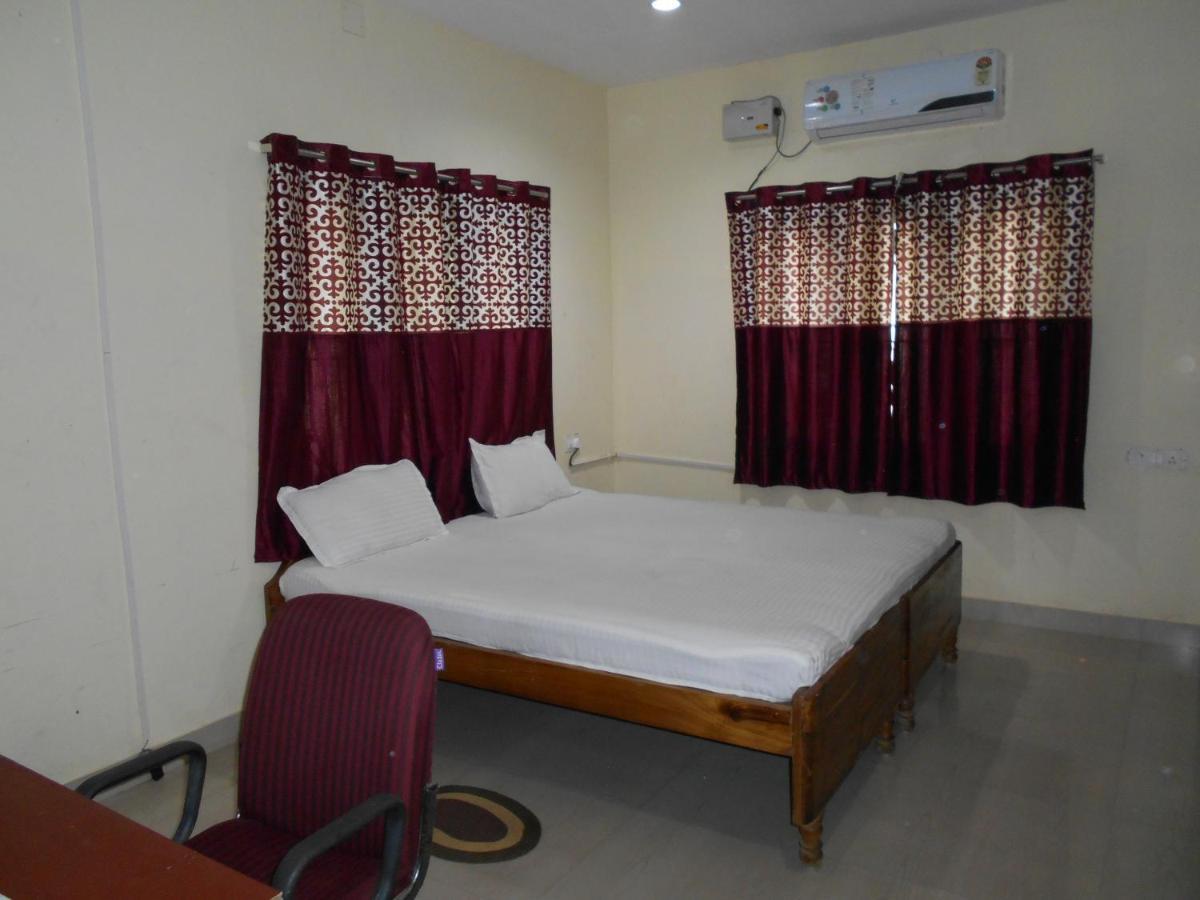 Wekare Guest House Bhubaneswar Bagian luar foto