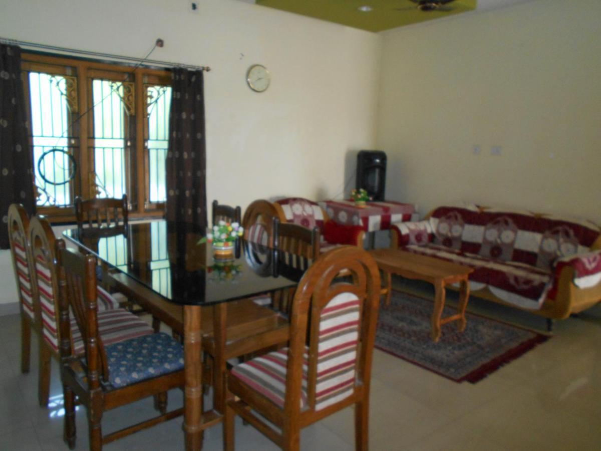 Wekare Guest House Bhubaneswar Bagian luar foto