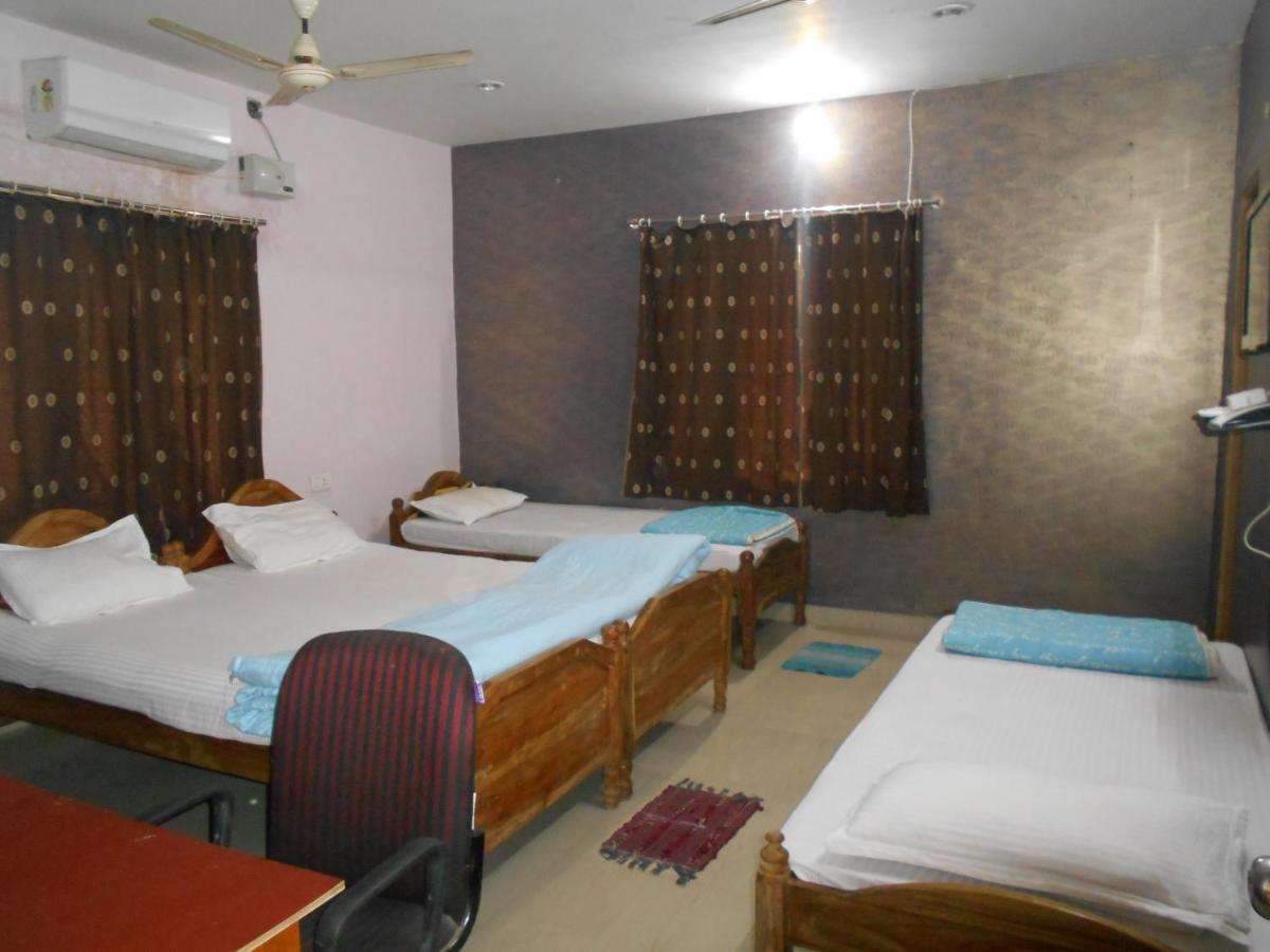 Wekare Guest House Bhubaneswar Bagian luar foto